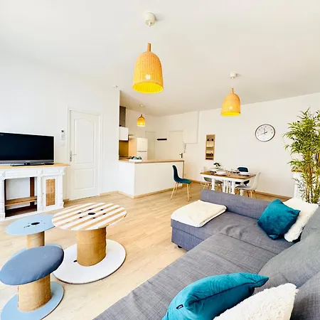 Le Thieblemont - Elegance And Private Outdoor Space Apartment La Chapelle-Saint-Luc